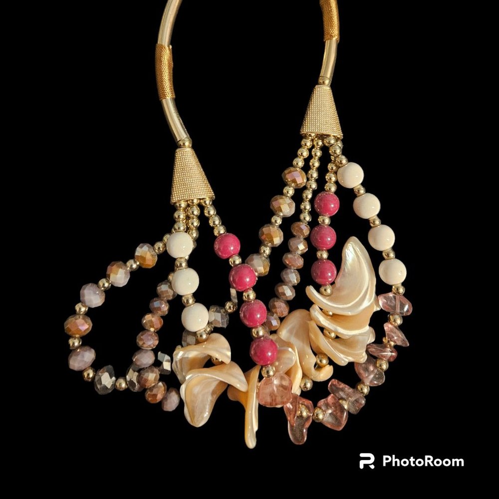 21 1/2 INCH HOLLYWOOD STYLE COSTUME NECKLACE